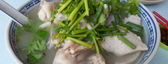 玲律魚頭米 is one of KL Cheap Eats.