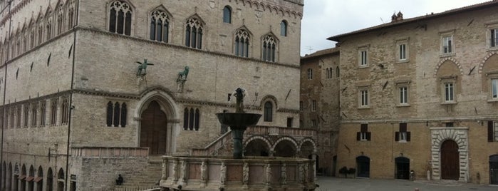 Fontana Maggiore is one of Gianluigi 님이 좋아한 장소.