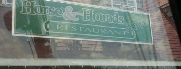 Horse & Hound Restaurant And Pub is one of Locais curtidos por 💫Coco.