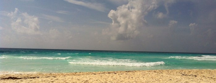 Cancún is one of Paraísos Mexicanos..