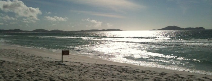 Praia do Foguete is one of สถานที่ที่ Claudia ถูกใจ.