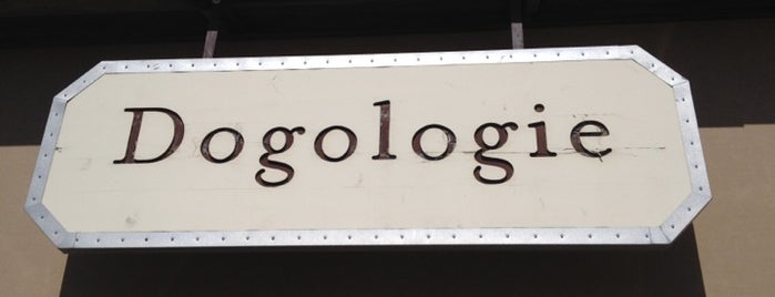 Dogologie is one of Orte, die Fabiola gefallen.