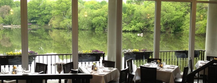 The Loeb Boathouse is one of NYC Places to Be!.