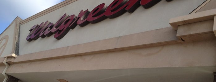 Walgreens is one of สถานที่ที่ Steve ถูกใจ.
