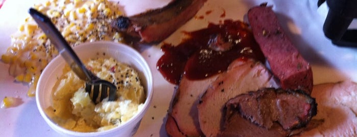 Rudy’s Country Store & Bar-B-Q is one of Phoenix Localvore.