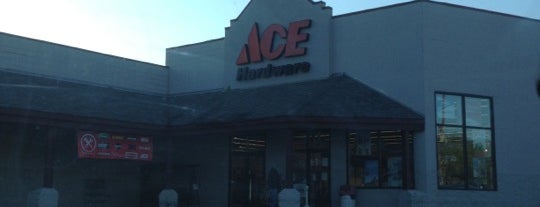 Ace Hardware is one of jiresellさんのお気に入りスポット.