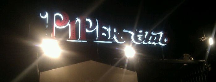 Piper Club is one of สถานที่ที่ Marie ถูกใจ.