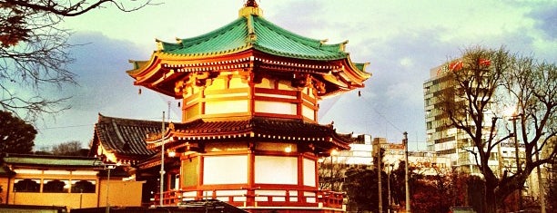 Shinobazunoike Benten-do is one of สถานที่ที่ Anthony ถูกใจ.