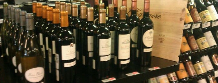 The Wine Merchant is one of Lugares favoritos de 24 Hour.
