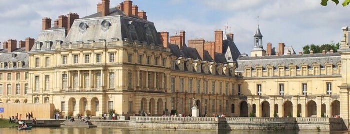 Château de Fontainebleau is one of France.