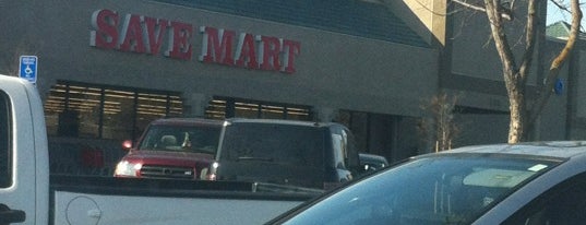 Save Mart is one of สถานที่ที่ Tyler ถูกใจ.