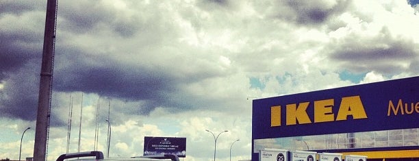IKEA is one of Orte, die Angel gefallen.