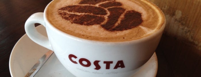 Costa Coffee is one of Lugares favoritos de Cass.