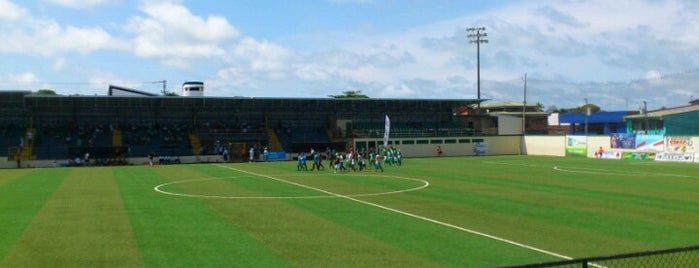 Estadio Juan Goban is one of Locais curtidos por Ivan.
