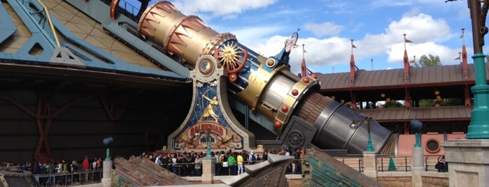 Space Mountain: Mission 2 is one of Disneyland Paris.