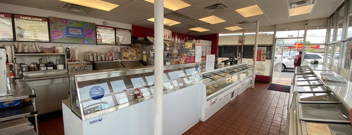 Carvel Ice Cream is one of Must-visit Food in North Syracuse.