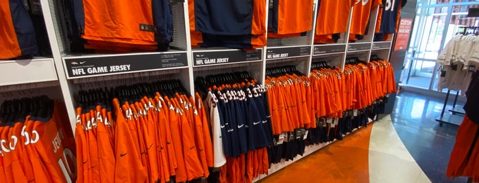 Denver Broncos Team Store is one of Viagem Usa.