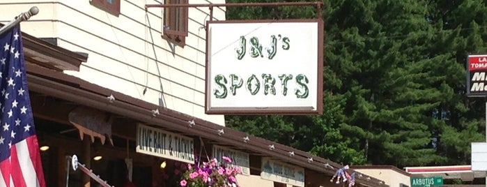 J & J Sports is one of Lugares favoritos de Karl.
