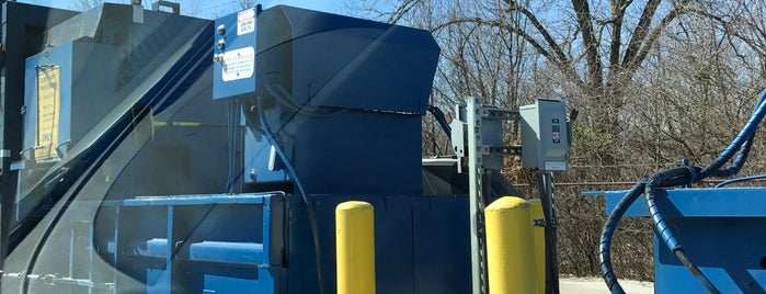 Hamilton County Recycling Center is one of Tempat yang Disukai Jared.