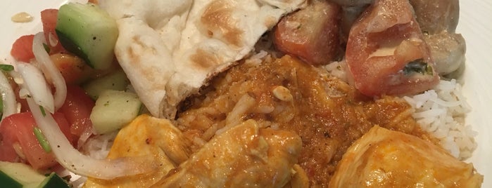 Nawab Indian Cuisine is one of Lugares favoritos de Inez.