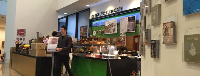 Green & Fortune Café is one of Kings Cross.