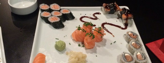 KONDO Sushi Lounge is one of Food Pelotas.