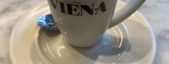 Viena Parc Vallès is one of Favorite Food.