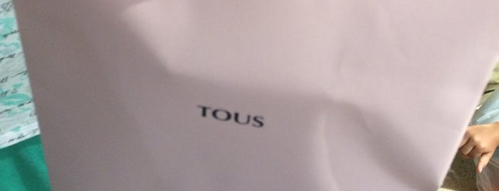 Tous Jewelry is one of สถานที่ที่ Daniel ถูกใจ.