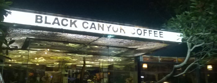 Black Canyon Coffee is one of Paling enak di Semarang.