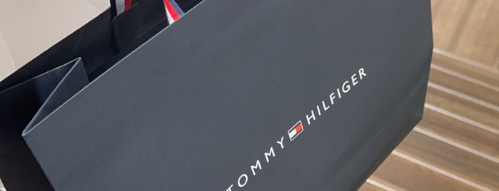 Tommy Hilfiger is one of Natalieさんのお気に入りスポット.