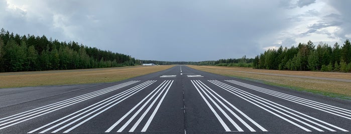 Hyvinkää Airfield (EFHV) is one of Airports Visited.