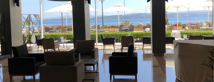 Lobby Lounge is one of Lugares favoritos de FATOŞ.
