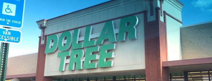 Dollar Tree is one of Chesterさんのお気に入りスポット.