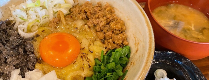まぜ麺 マホロバ is one of 沖縄いい店リスト.