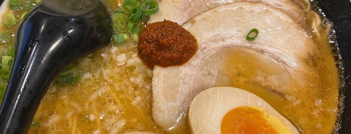 ラーメン暖暮 沖縄美原店 is one of Foods to eat.