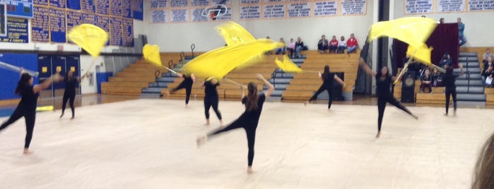 Brookfield High School is one of Lieux qui ont plu à Jim.