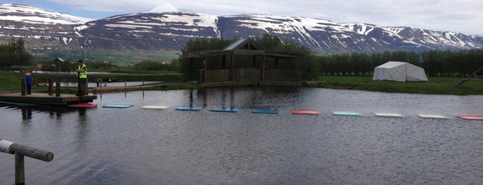 Hamrar is one of Orte, die Daníel Sigurður gefallen.