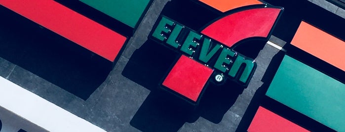 Seven Eleven is one of Omar : понравившиеся места.