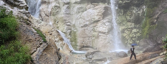 川原毛大湯滝 is one of Orte, die papecco1126 gefallen.