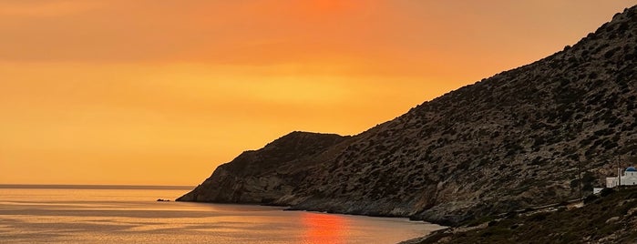 Delfini Hotel is one of Sifnos.