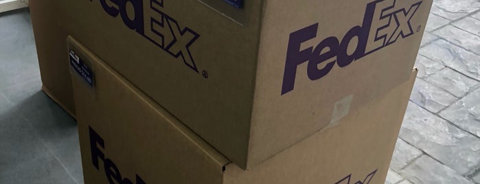 FedEx is one of Orte, die aniasv gefallen.
