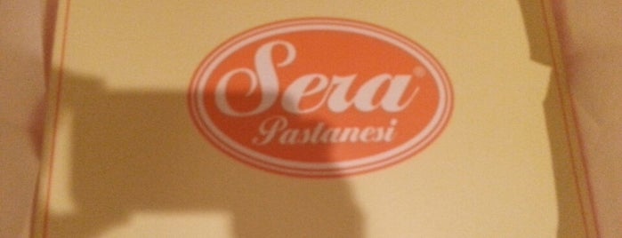 Sera Pastanesi is one of Locais salvos de Emre.
