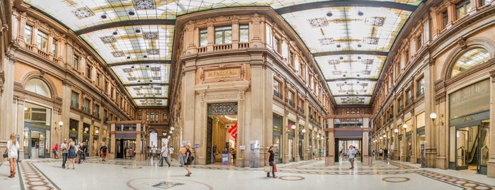 Galleria Alberto Sordi is one of Рим.