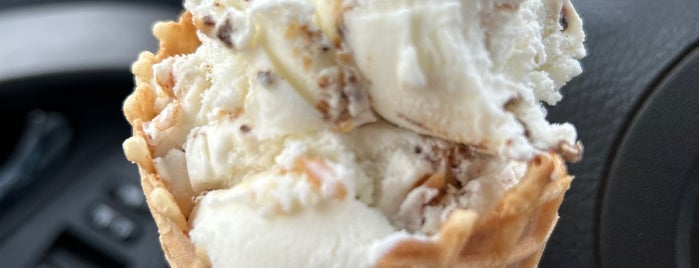 Manning's Ice Cream & Milk is one of Lackawanna County Ice Cream.
