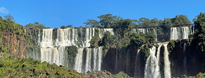 Parque Nacional Iguazú is one of relaxation and contemplation.