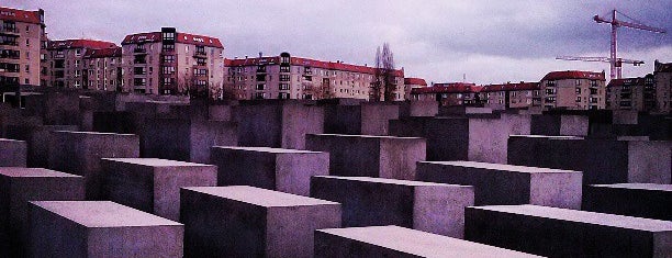 Memoriale per gli Ebrei Assassinati d'Europa is one of Berlin Stadtwanderung #1.