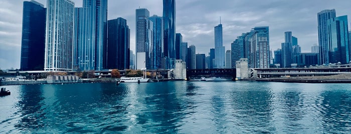 Chicago River Boat Architecture Tours is one of Chicago.