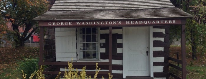 George Washington's Headquarters is one of Lizzie'nin Beğendiği Mekanlar.