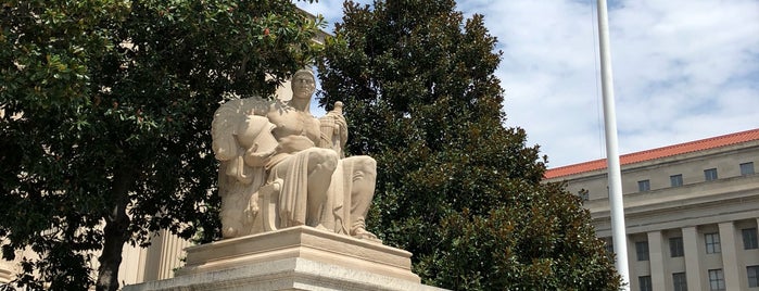 The National Archives Shop is one of DC Wish List.