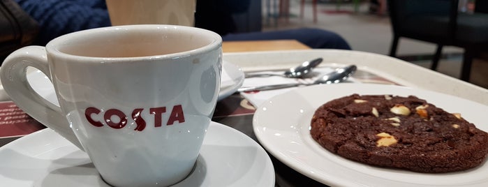 Costa Coffee is one of Lugares favoritos de Raif.